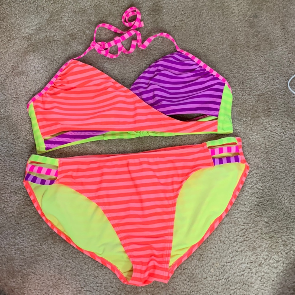 2-pc Swimming Suit